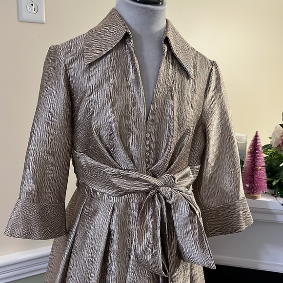 DONNA RICCO Collection Gold Metallic Textured Rhinestone Button Dress NWOT - Picture 2 of 14